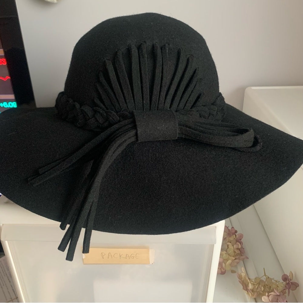 Bebe 100% Wool Black Flex Soft Felt Hat Wide Brim